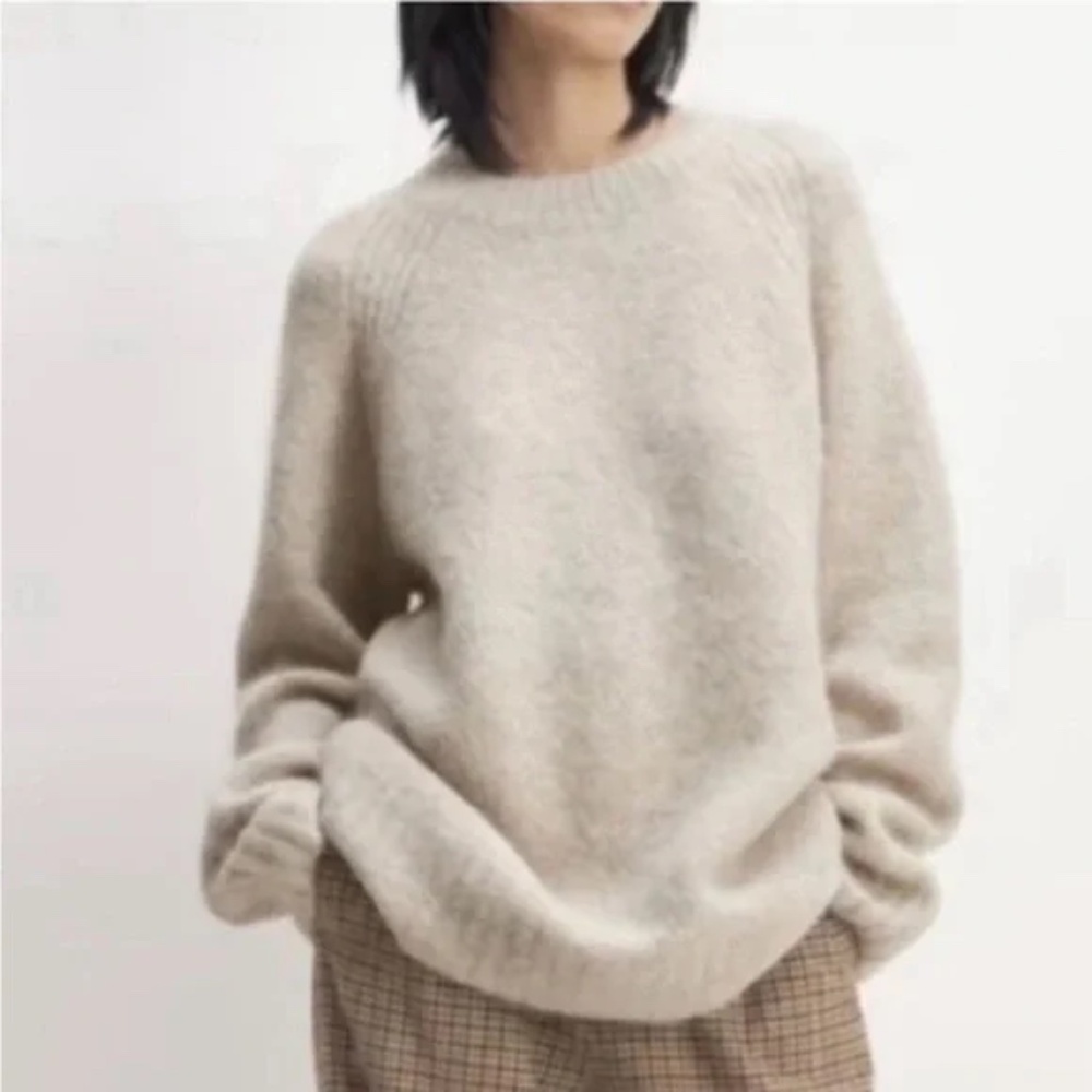 Everlane - The Superfuzz Alpaca Crew - Oversized Sweater - Small